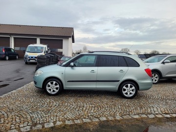 Skoda Fabia II Kombi 1.4 i 16V 85KM 2009 Skoda Fabia II KLIMA , NOWY ROZRZĄD !!! 4 NOWE OPONY !!!, zdjęcie 3