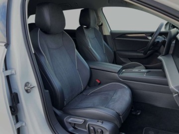 Volkswagen Passat B8 Variant Facelifting 2.0 TDI SCR 150KM 2025 Volkswagen Passat 2.0TDI 150KM Business DSG SerwisASO Acc Led Navi Hak FV23, zdjęcie 14