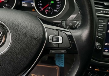 Volkswagen Tiguan II SUV 2.0 TDI 150KM 2017 Volkswagen Tiguan 2.0 TDI 150KM DSG NAVI bezwypadkowy kamera, zdjęcie 22