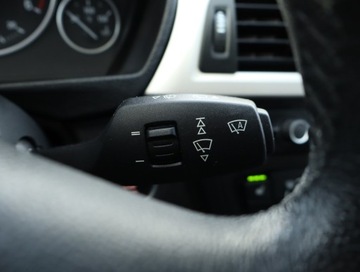 BMW Seria 3 F30-F31-F34 2013 BMW 3 318 d, Skóra, Xenon, Bi-Xenon, Klima, zdjęcie 20