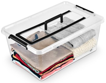 Пластиковый контейнер с крышкой, 40 л, закрывается ручкой.