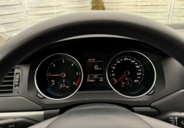 Volkswagen Jetta VI Sedan Facelifting 2.0 TDI 110KM 2016 Volkswagen Jetta Volkswagen Jetta 2.0 TDI DPF BMT Comfortline 2.0 Diesel, zdjęcie 13