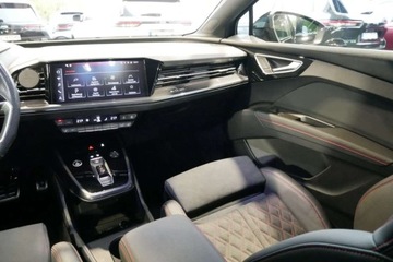 Audi Q4 e-tron 45 286KM 2024 Audi Q4 e-tron Bezwyp Krajowy ASO Iwl S-Line 282KM HeadUp Alcantara Navi R, zdjęcie 19