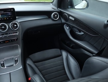 Mercedes GLC C253 SUV Facelifting 2.0 200d 163KM 2020 Mercedes GLC GLC 200 d 4MATIC, Salon Polska, zdjęcie 6