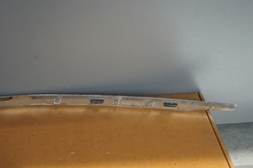 CHROM MERCEDES EKLASA 212 KOMBI KLAPA IGŁA