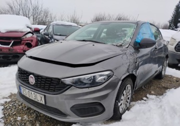 Fiat Tipo II Sedan 1.4 95KM 2020 Fiat Tipo 2020r, Salon Polska. 1.4 LPG. Uszkodzony lewy przod i tyl. 1.4, zdjęcie 1