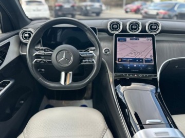Mercedes GLC C254/X254 SUV 2.0 200 MHEV 204KM 2024 Mercedes-Benz GLC 300 e 4 MATIC Suv Pakiet PremiumPanoramaDigital LightSal, zdjęcie 8