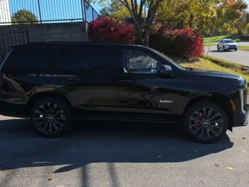 Cadillac Escalade III 2026 Cadillac Escalade Cadillac Escalade V-Series 1SD 6.2 Benzyna 682KM, zdjęcie 3