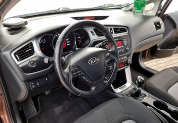 Kia Ceed II Kombi 1.6 GDI 135KM 2014 Kia Ceed 1,6 Benzyna 135KM 6-Biegow Led Serwis 1.6 Benzyna 135KM, zdjęcie 21