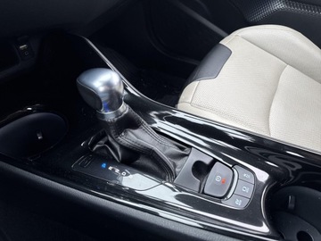 Toyota C-HR I Crossover 1.8 Hybrid 122KM 2018 Toyota C-HR 1.8 Hybrid Selection Toyota C-HR Hybri, zdjęcie 17