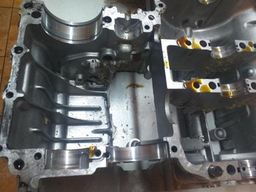 KARTERY BLOK SILNIKA HONDA VF750 C MAGNA RC43E