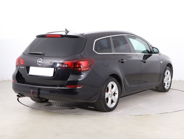 Opel Astra J Sports Tourer 1.4 Turbo ECOTEC 140KM 2011 Opel Astra 1.4 T, Navi, Klima, Klimatronic, zdjęcie 4