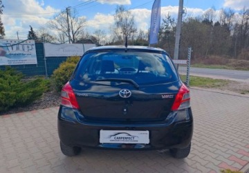 Toyota Yaris II Hatchback 5d 1.0 VVT-i 69KM 2010 Toyota Yaris ZADBANA Brak Korozji Klima Elektryka Gwarancja Benzyna, zdjęcie 5
