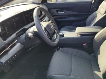 Nissan Ariya SUV 87kWh e-4FORCE 306KM 2025 Od ręki - Ariya Advance 87kWh e-4orce 306KM / Pakiet Tech, zdjęcie 4