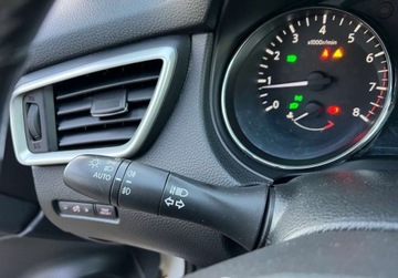 Nissan Qashqai II Crossover 1.2 DIG-T 115KM 2016 Nissan Qashqai 1.2 Benzyna 115 KM Panorama Nawigacja Sensor Kamera 1.2, zdjęcie 17