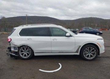 BMW X7 SUV Facelifting 3.0 40i 381KM 2025 BMW X7 2025r., xDrive40i, 3.0L, od ubezpieczalni 3.0 Benzyna 380KM, zdjęcie 8