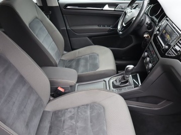 Volkswagen Golf Sportsvan Sportsvan 1.4 TSI BlueMotion Technology 125KM 2016 VW Golf Sportsvan 1.4 TSI, Salon Polska, zdjęcie 8