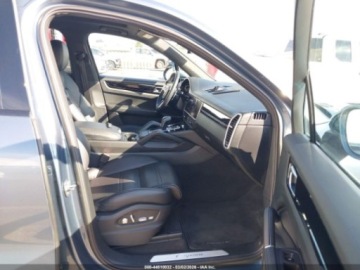 Porsche Cayenne III 2020 Porsche Cayenne 2020 3.0 Benzyna 335KM, zdjęcie 9
