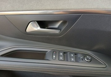 Peugeot 3008 II 2021 Peugeot 3008 19 1.6 HYbrid GT Line 225 KM FV23 1.6 Benzyna 225KM, zdjęcie 25