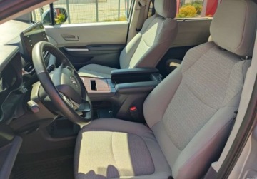 Toyota Sienna III 2021 Toyota Sienna 2.5 HSD HYBRYDA Gwarancja 83 tys. km Zobacz 2.7 Benzyna, zdjęcie 26