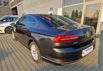 Volkswagen Passat B8 Limousine 1.8 TSI BlueMotion Technology 180KM 2017 Volkswagen Passat 1,8 TSI 180 KM Automat DSG Salon PL ASO Highline, zdjęcie 5