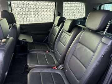 Volkswagen Sharan II Van Facelifting 1.4 TSI 150KM 2021 Volkswagen Sharan Highline Panorama Hak Tempomat ACC 7os Serwis ASO, zdjęcie 16