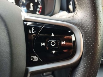 Volvo XC60 II Crossover D4 190KM 2019 Volvo XC 60 Volvo XC60 2.0 Diesel 190KM R-Design Automat FV23 2.0 Diesel, zdjęcie 18