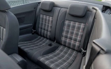 Volkswagen Golf VI Cabriolet 2.0 TSI GTI 210KM 2013 Volkswagen Golf Volkswagen Golf Cabrio GTI 2.0 Benzyna 210KM, zdjęcie 36