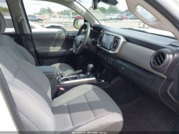 Toyota Tacoma II 2023 Toyota Tacoma SR5 V6 2023 3.5l 3.5 Benzyna 278KM, zdjęcie 9