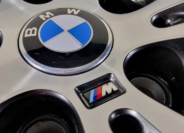 4 шт. Наклейки со значком BMW M-Power на диски, руль, кокпит 17x9 хром.