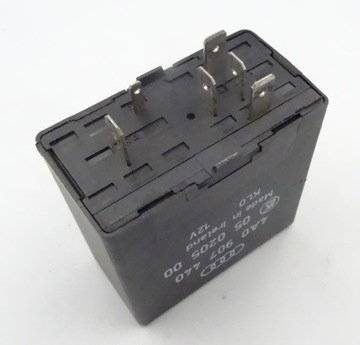 AUDI A6 C5 A3 8L RELÉ 361 4A0907440