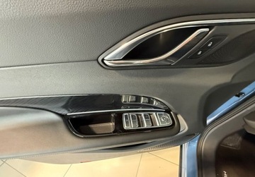 Hongqi HS3 1.5T 169KM 2025 Hongqi HS3 1.5T FWD 156 KM Leasing od 101 1.5 Benzyna 169KM, zdjęcie 9