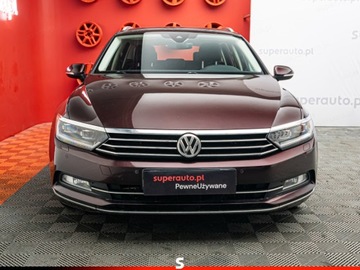 Volkswagen Passat B8 Variant 2.0 TDI BlueMotion SCR 190KM 2017 Od ręki - VOLKSWAGEN Passat 2.0 TDI Highline Combi 190KM 2017, zdjęcie 1