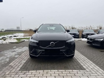 Volvo XC60 II 2026 VOLVO XC60 B5 AWD Ultra Dark Suv 2.0 (250KM) 2026, zdjęcie 3