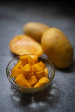 Манго сублимированная 100г HiFOOD кусочки