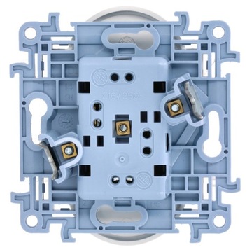 SIMON 10 ДВОЙНАЯ РОЗЕТКА С Z/U ШТЫРЬКОМ ДЛЯ РАМКИ