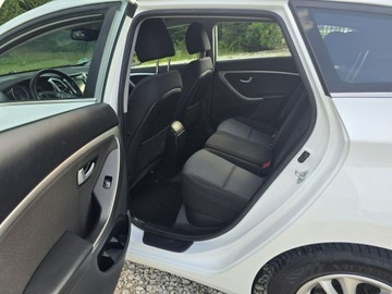 Hyundai i30 II Wagon Facelifting 1.6 CRDi 136KM 2015 Hyundai i30 1.6 CRDi 136KM # Duża Navi #, zdjęcie 10