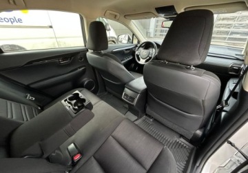 Lexus NX I SUV Facelifting 300h 197KM 2019 Lexus NX Elegance, Hak, Tempomat, Podgrzewane fotele, Rozpoznawanie znakow, zdjęcie 7