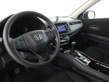 Honda HR-V II SUV 1.5 i-VTEC 130KM 2016 Honda HR-V 1.5 i-VTEC Comfort Klimatronik Tempomat, zdjęcie 13