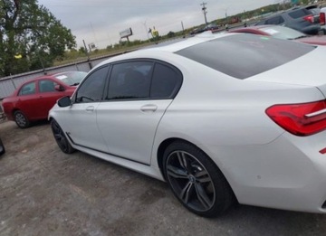 BMW Seria 7 G11-G12 2018 BMW Seria 7 2018, 4.4L, od ubezpieczalni 4.4 Benzyna 445KM, zdjęcie 6