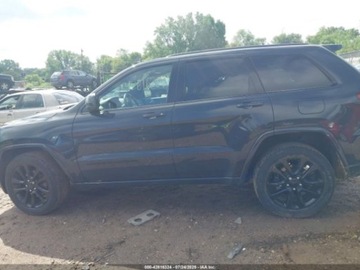 Jeep Grand Cherokee IV 2018 Jeep Grand Cherokee Altitude 2018 3.6l 3.6 Benzyna 293KM, zdjęcie 2