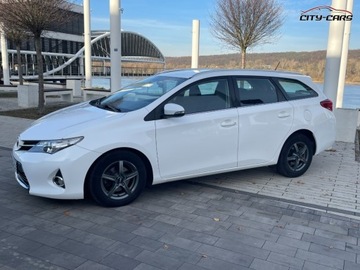 Toyota Auris II Touring Sports D-4D 90 90KM 2013 Toyota Auris 1.4 90 KM Zadbana Jeden wlasciciel. 1.4 Diesel, zdjęcie 7