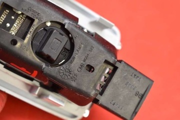 LAMPA OSVĚTLENÍ INTERIÉR LEVÝ ZADNÍ 8956410 PEUGEOT 508 1 I 10-14