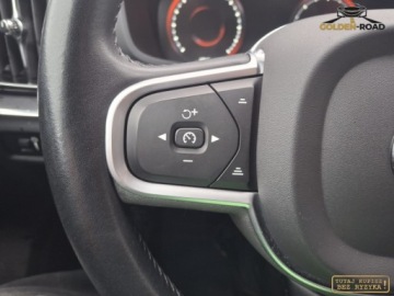Volvo V60 II  Kombi 2.0 D3 150KM 2019 Volvo V60 2,0 d 150KM automat kamera elektryka alu wspomaganie oplacony, zdjęcie 16