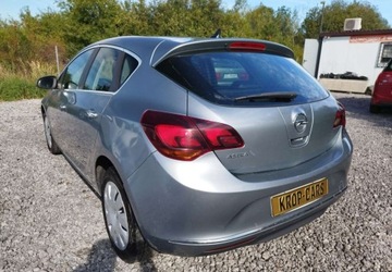 Opel Astra J Hatchback 5d 1.4 Turbo ECOTEC 120KM 2012 Opel Astra Opel Astra j 1.4 16v klima pdc kamera navi stan bdb gwarncja pr, zdjęcie 4