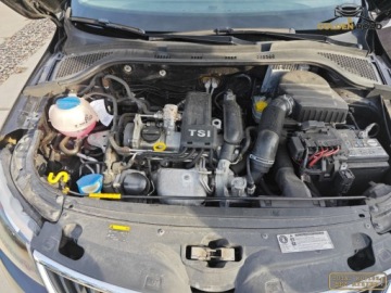 Skoda Rapid II Spaceback 1.2 TSI 105KM 2014 Skoda RAPID 1,2 TSI klimatronik alu pdc wspomaganie oplacona 1.2 Benzyna, zdjęcie 21