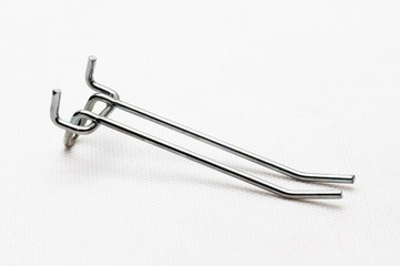 ВЕШАЛКА ДЛЯ ИНСТРУМЕНТА ДВОЙНАЯ ПРОВОЛОКА 45 Х 50 ММ