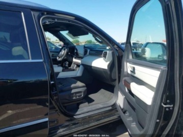 Toyota Sequoia II 2023 Toyota Sequoia Capstone 2023 3.4l 3.4 Hybryda 437KM, zdjęcie 9