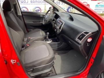Hyundai i20 I Hatchback 5d Facelifting 1.1 CRDi 75KM 2013 Hyundai i20 KLIMATYZACJA CENTRALNY ZAMEK EL.SZYBY KOMPUTER SERWISOWANY GWA, zdjęcie 7