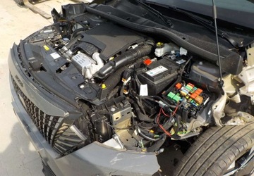 Peugeot 2008 II SUV Facelifting 1.2 PureTech 130KM 2024 Peugeot 2008 Okazja 1.2 Benzyna 130KM, zdjęcie 8